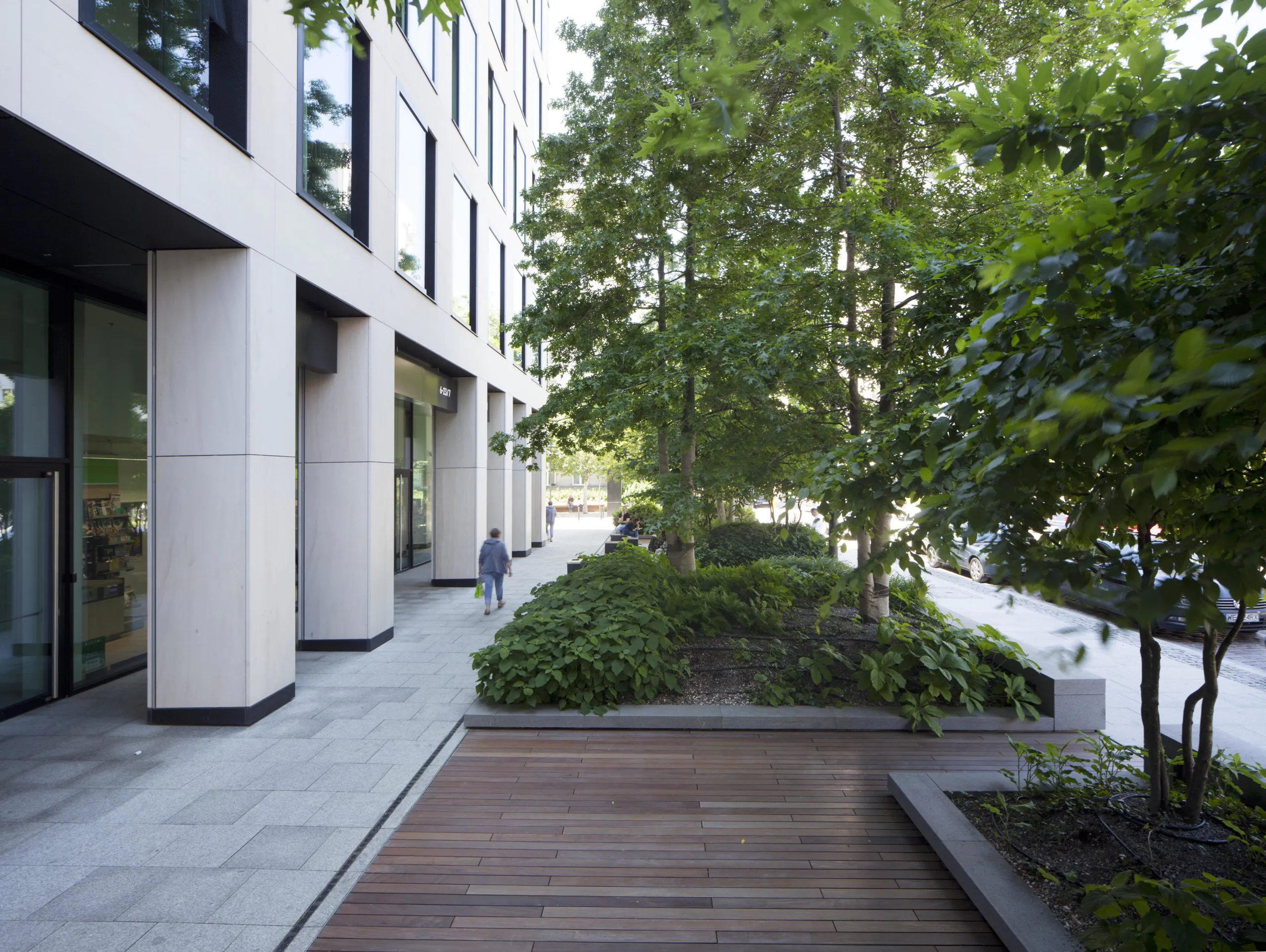 Green islands in the city – Varso 1 and Varso 2