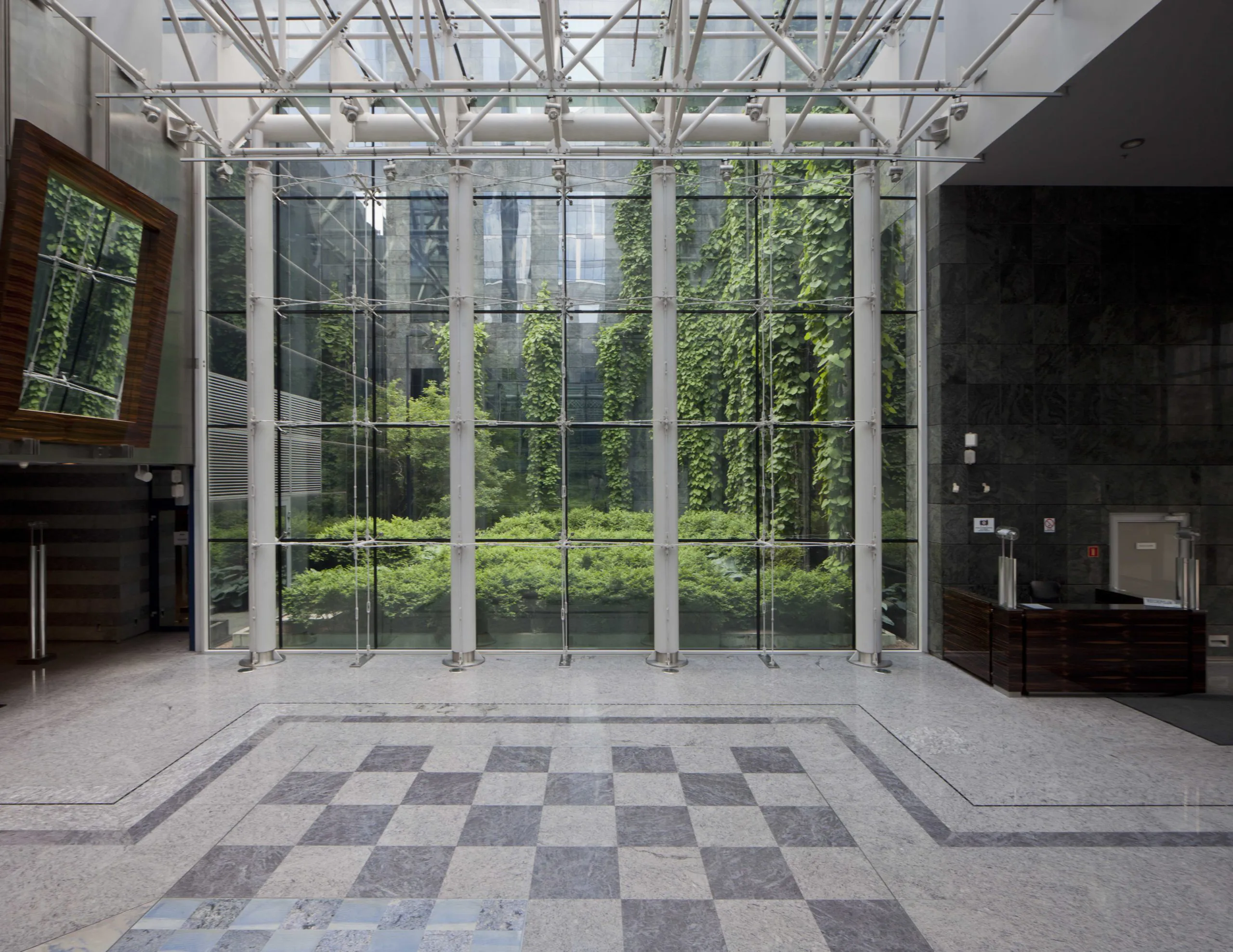 Green roofs – WARTA TOWER